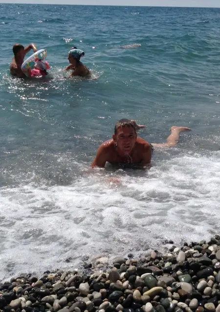 Павел из Камызяка, мне 40, познакомлюсь на одну ночь