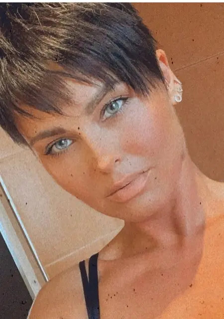 Жанна из Новосибирска, мне 53, познакомлюсь для постоянных отношений