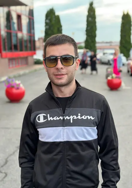 Сослан из Владикавказа, ищу на сайте приятное времяпровождение