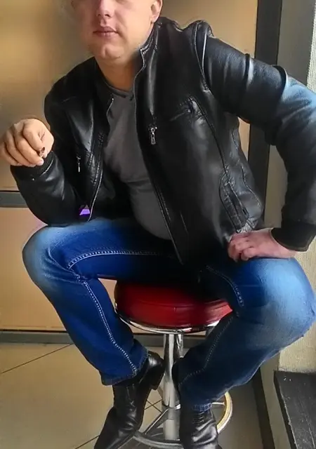 Я Димка, 35, из Узловой, ищу знакомство для общения