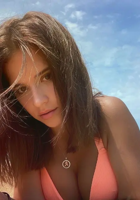 Анна из Москвы, мне 25, познакомлюсь для дружбы