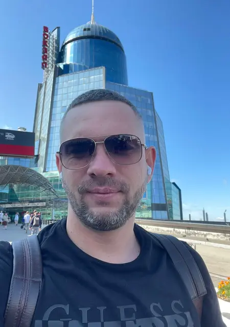 Тимоха из Саратова, мне 34, познакомлюсь для приятного времяпровождения