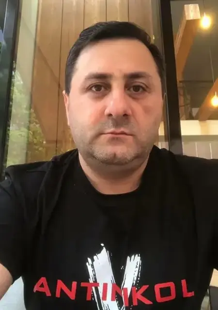 Alex из Сочи, ищу на сайте знакомства на одну ночь