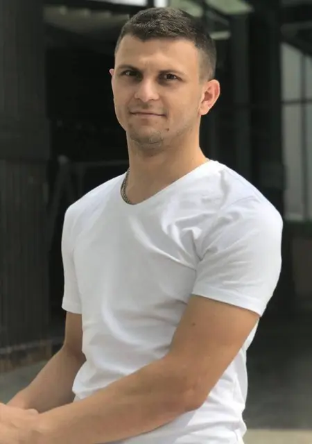 Я Виталий Набока, 31, из Харькова, ищу знакомства без обязательств