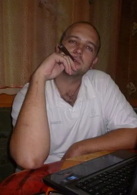 Я Serg, 43, из Кропоткина, ищу знакомства без обязательств