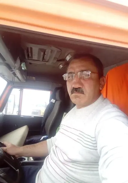 Я Руслан, 52, из Нового Уренгоя, ищу знакомство для общения