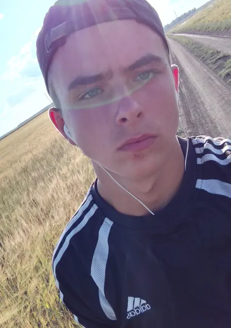 Илья из Исилькуля, ищу на сайте знакомства на одну ночь