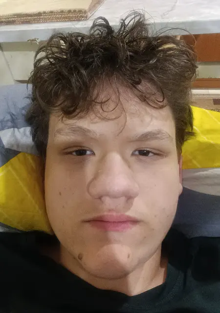 Я Михаил, 19, из Череповца, ищу знакомство для общения