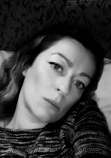 Мари из Смоленска, мне 42, познакомлюсь для приятного времяпровождения