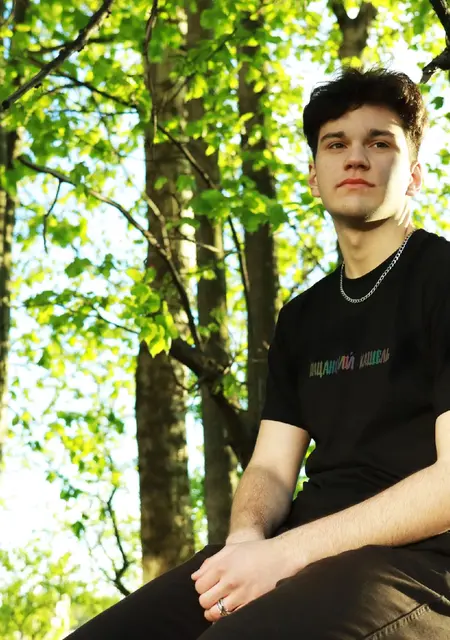 Максим из Москвы, мне 21, познакомлюсь на одну ночь