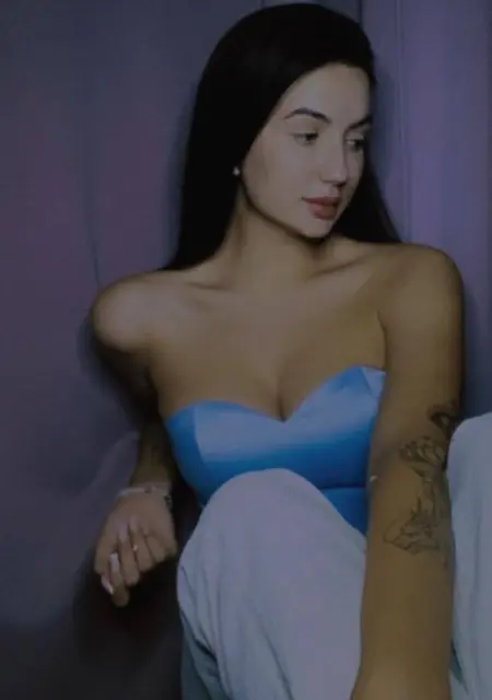 Я Юлианна, 29, из Новосибирска, ищу знакомства без обязательств