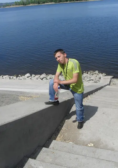 Я Саша, 35, из Ртищева, ищу знакомства без обязательств