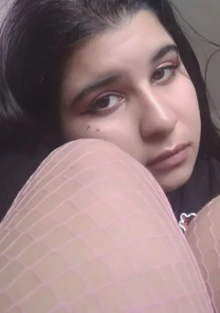 Я Жасмина, 21, из Симферополя, ищу знакомство для вирта