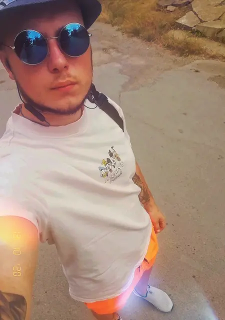 Карл из Днепра, мне 28, познакомлюсь для дружбы