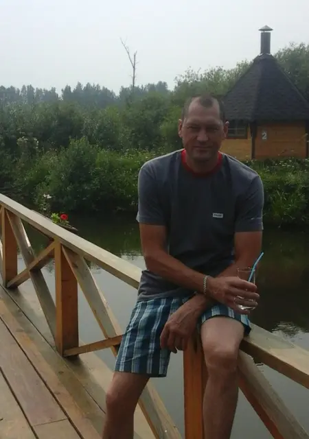 Олег из Миасса, мне 39, познакомлюсь без обязательств