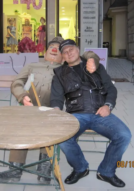 Я Александр, 60, знакомлюсь без обязательств в Троицке