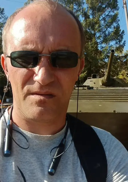 Влад из Тулы, ищу на сайте знакомства на одну ночь