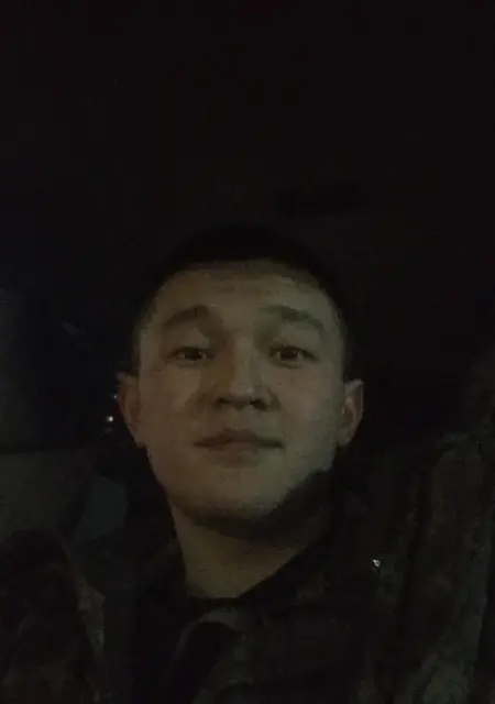 Рустам из Оренбурга, мне 27, познакомлюсь для открытые отношения