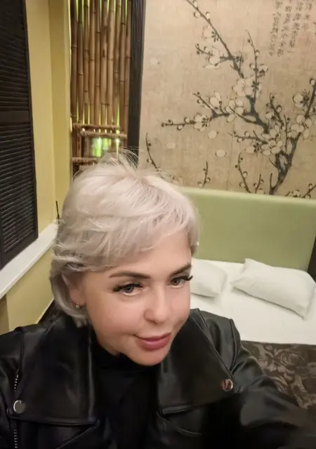 Я Вика, 44, знакомлюсь на одну ночь в Краскове