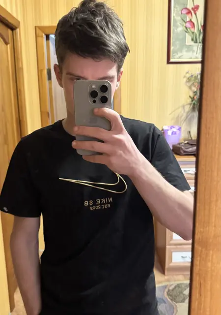 Я Никита, 19, знакомлюсь для вирта в Перми