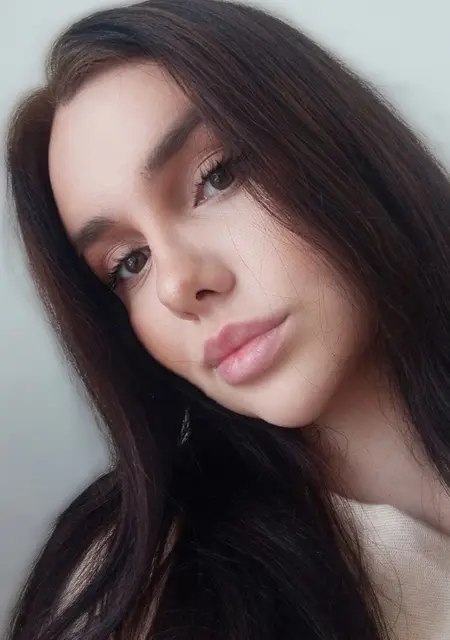 Алина из Новосибирска, ищу на сайте общение