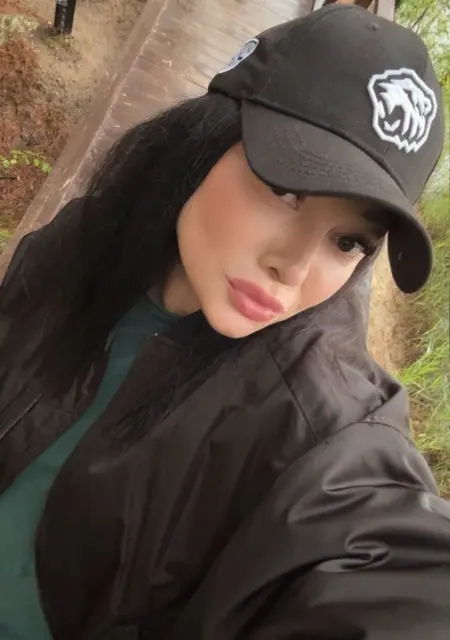 Я Аврора, 29, знакомлюсь для приятного времяпровождения в Екатеринбурге