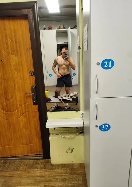 Дмитрий из Владивостока, мне 26, познакомлюсь без обязательств