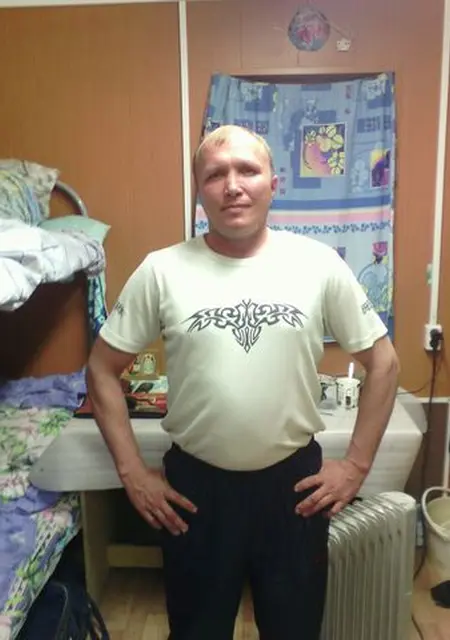 Я Роман, 46, из Тарко-Сале, ищу знакомства на одну ночь