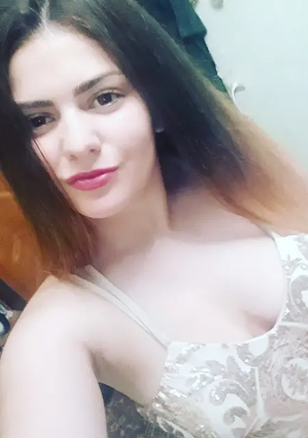 Я Олександра, 29 років з Харкова, шукаю знайомство для приємного проведення часу