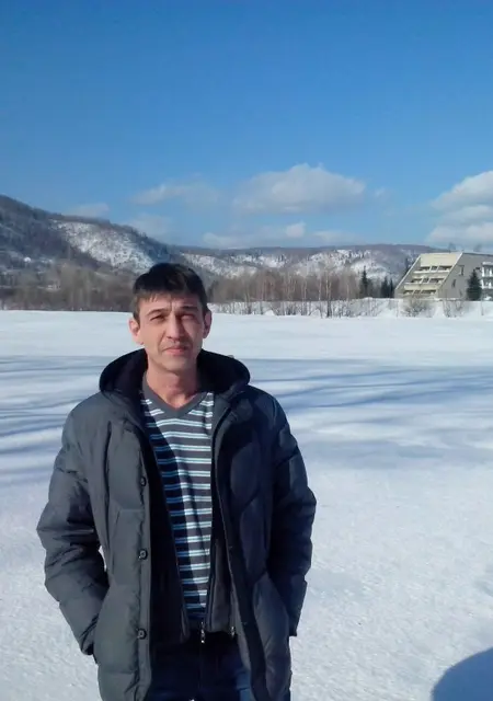 Василий из Новосибирска, ищу на сайте знакомства без обязательств