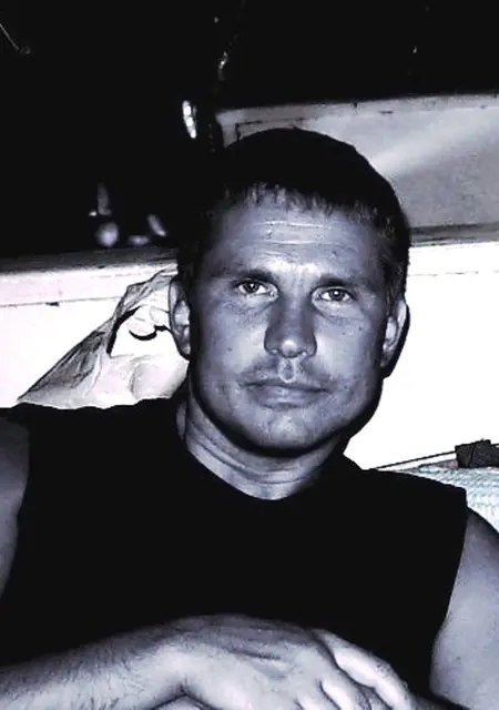 Владимир из Тольятти, ищу на сайте общение