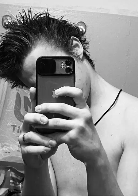 Я Федор, 25, знакомлюсь на одну ночь в Златоусте