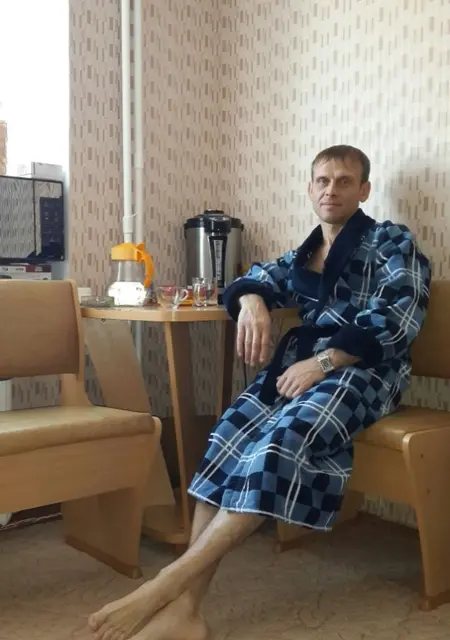 Александр из Ванина, мне 48, познакомлюсь без обязательств