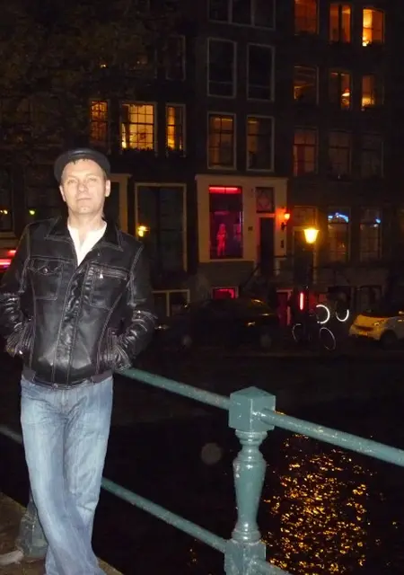 Юрий из Челябинска, ищу на сайте знакомства на одну ночь