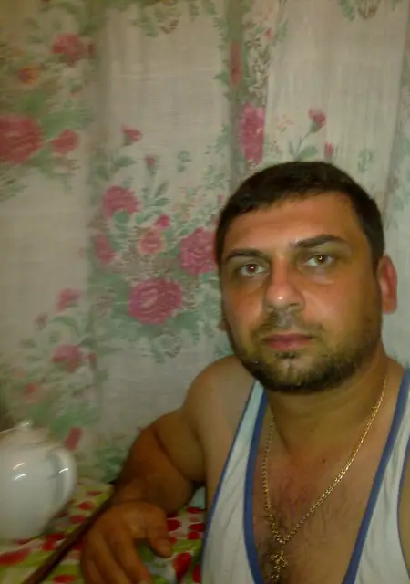 Я Артур, 39, из Красного Кута, ищу знакомство для вирта