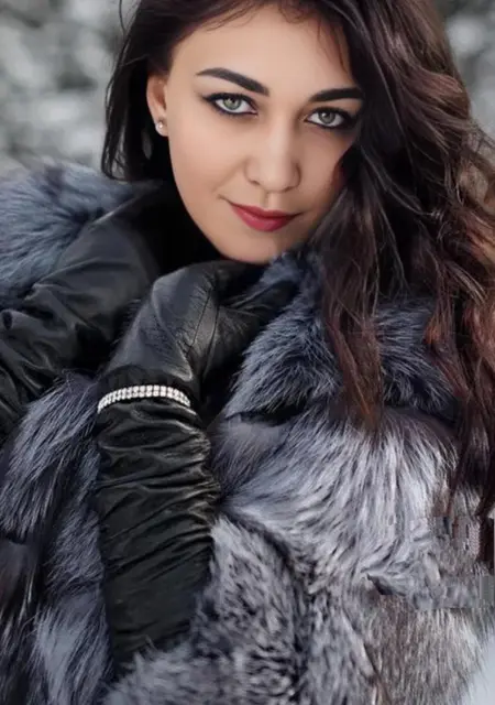 Елена из Екатеринбурга, ищу на сайте знакомства без обязательств