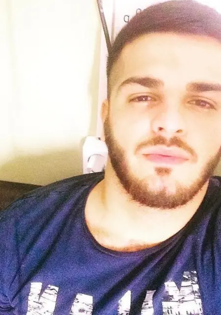 Дима из Рязани, мне 30, познакомлюсь для общения