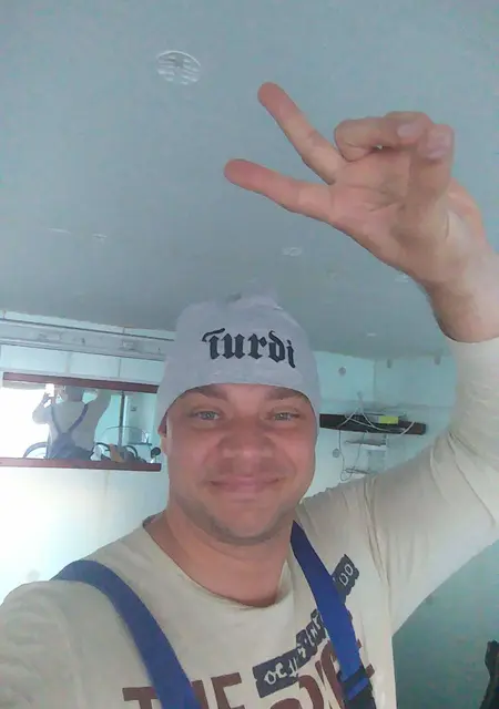 Антон из Надыма, ищу на сайте знакомства на одну ночь