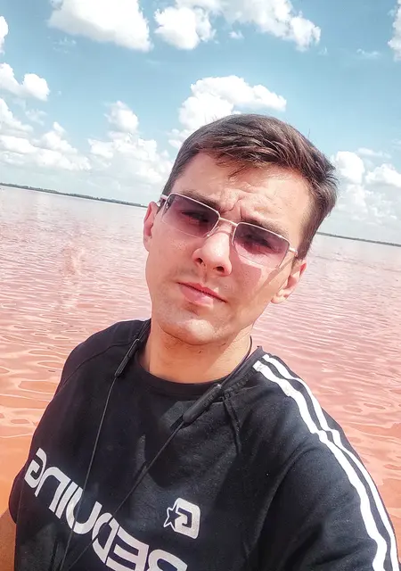 Я Никита, 21, из Томска, ищу знакомство для общения