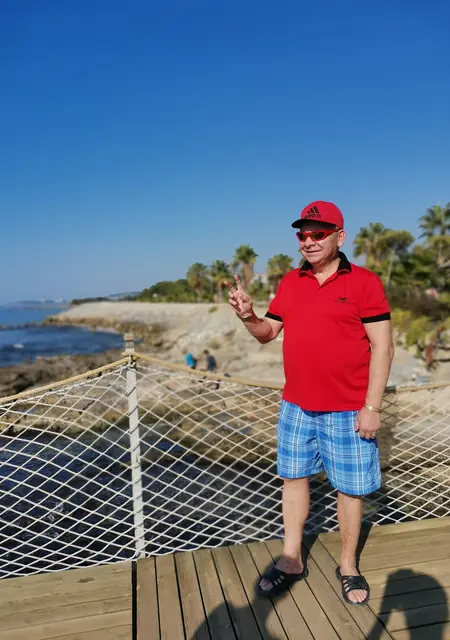 Я Валерий, 61, знакомлюсь на одну ночь в Щелково