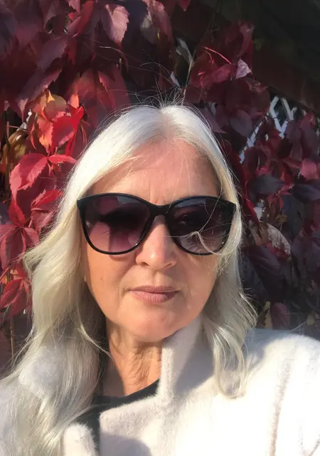 Я Людмила, 56, из Екатеринбурга, ищу знакомство для приятного времяпровождения