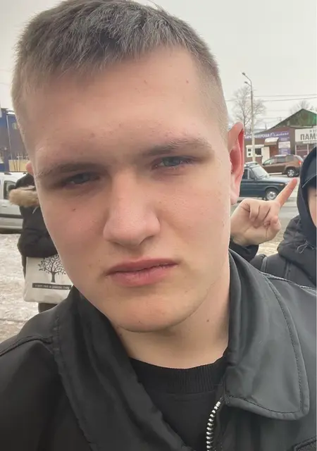 Я Витя, 18, знакомлюсь без обязательств в Москве