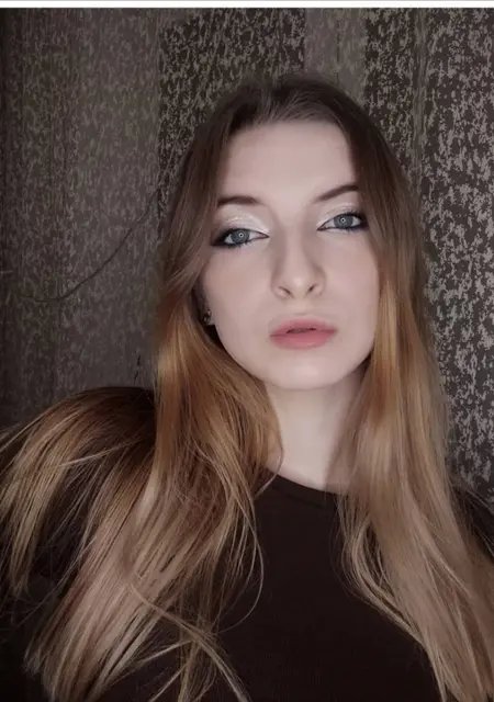 Я Ольга, 27, из Саратова, ищу знакомство для постоянных отношений