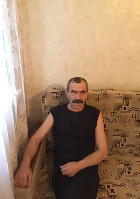 Я Владимир, 54, из Ленинградской, ищу знакомства без обязательств