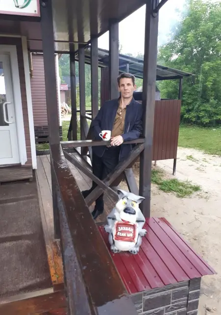 Андрей из Красного Села, мне 48, познакомлюсь без обязательств