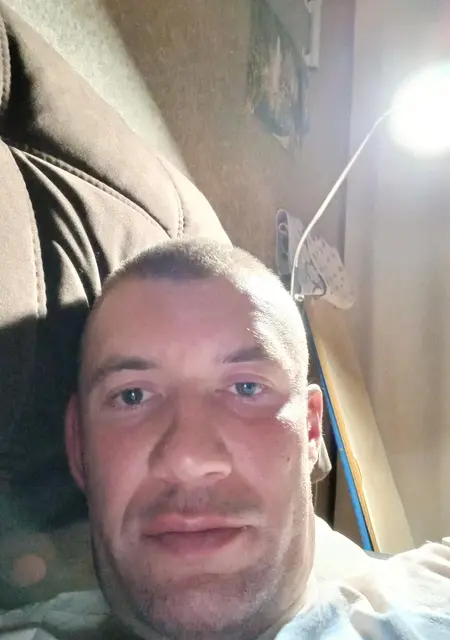 Дмитрий из Архангельска, мне 39, познакомлюсь без обязательств