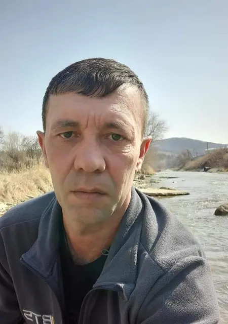 Я Максим, 49, знакомлюсь на одну ночь в Мурманске