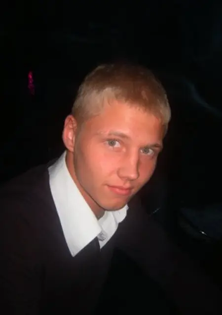 Я Aleksandr, 34, знакомлюсь без обязательств в Апатитах