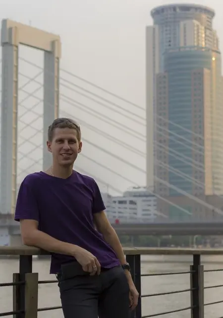 Остап из Одессы, мне 46, познакомлюсь для дружбы