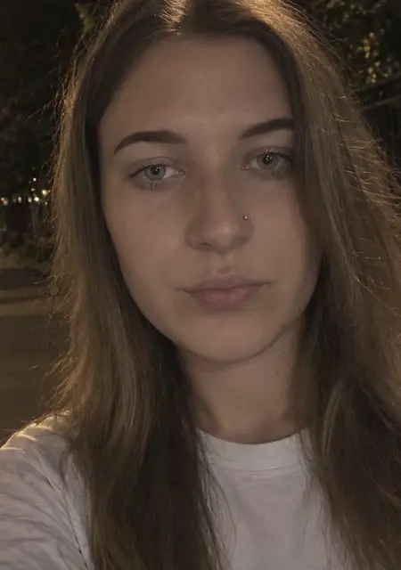 Я Сонечка, 22, из Тюмени, ищу знакомства без обязательств